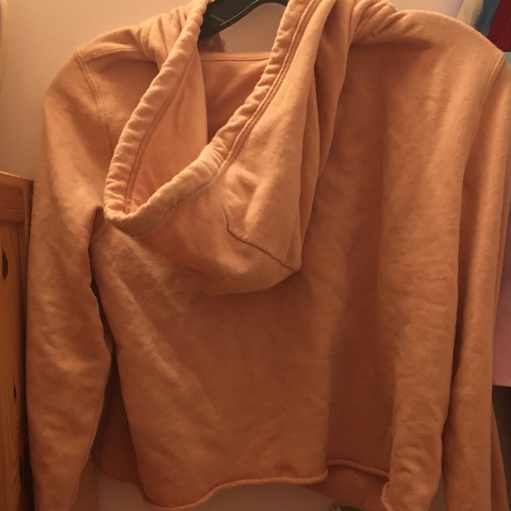 pink cropped hollister sweatshirt - Picture 3 of 3